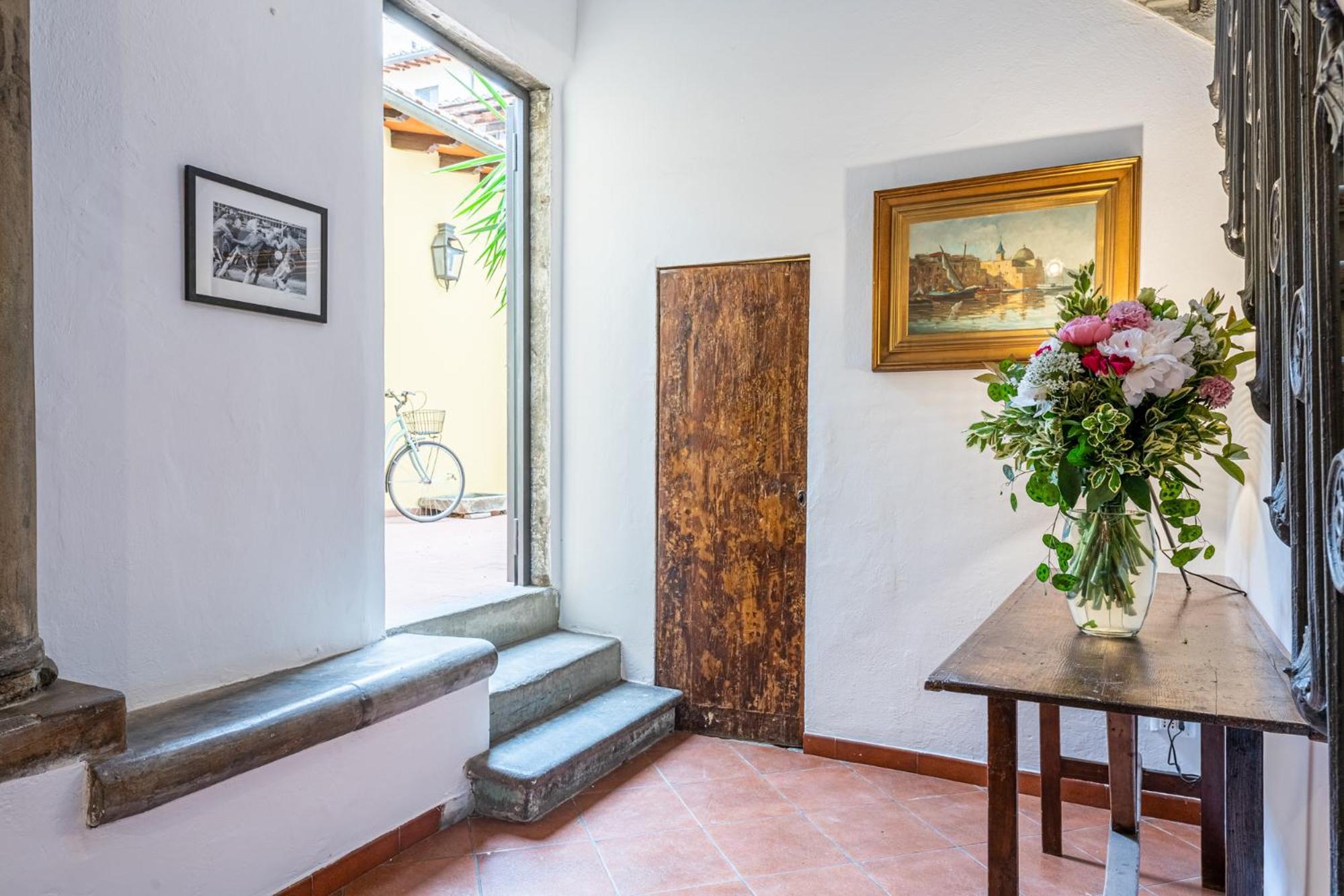 Cortile Santa Monaca Apartment Florence Ngoại thất bức ảnh